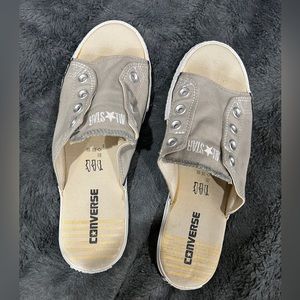 Women’s size 9 Converse slides.
